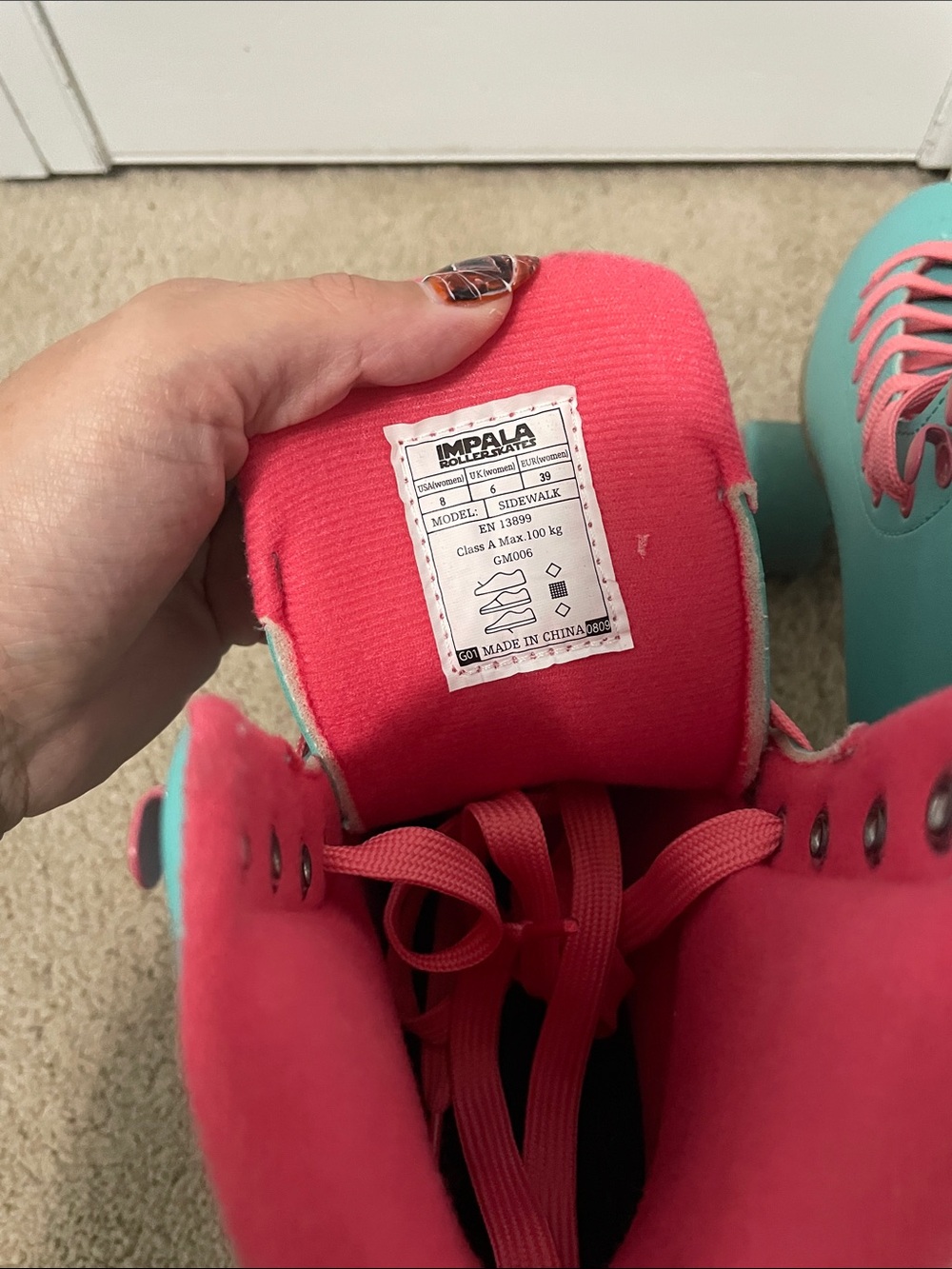 Impala Women's Teal Roller Skates with Pink Accents - Picture 3 of 3